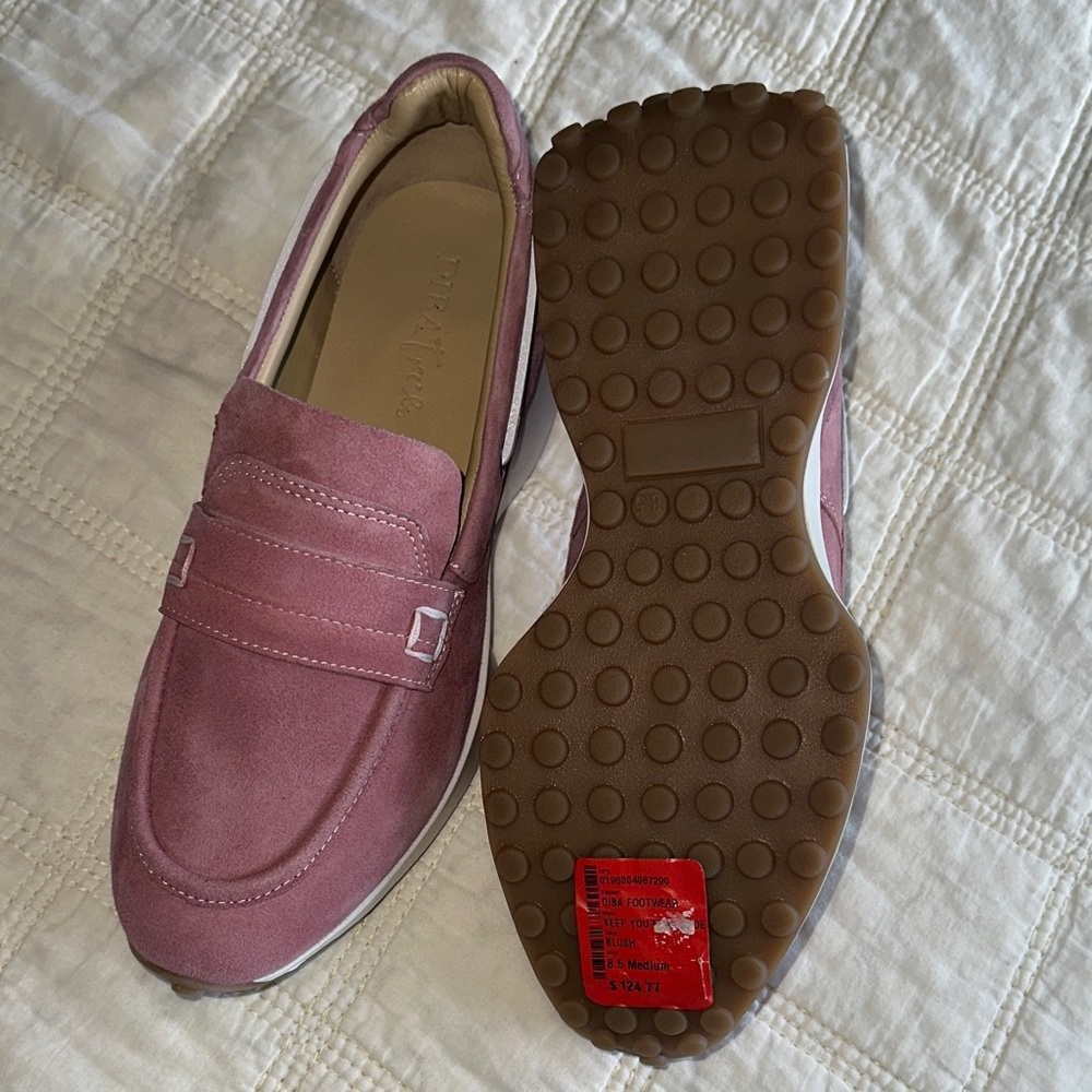 Diba True Pink Suede Loafers Women's SlipOn Comfort Shoes Platform Sole Size 8.5 - Picture 4 of 5